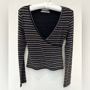 URBAN OUTFITTERS | Metallic Striped Fitted V-Neck Long Sleeve Top | Size Medium